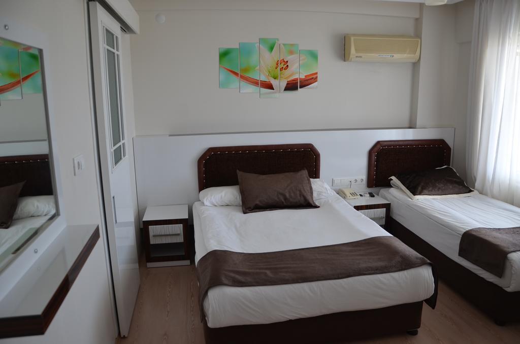 Hotel Simsek ฟินิเค ภายนอก รูปภาพ