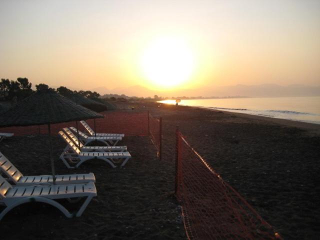 Hotel Simsek ฟินิเค ภายนอก รูปภาพ