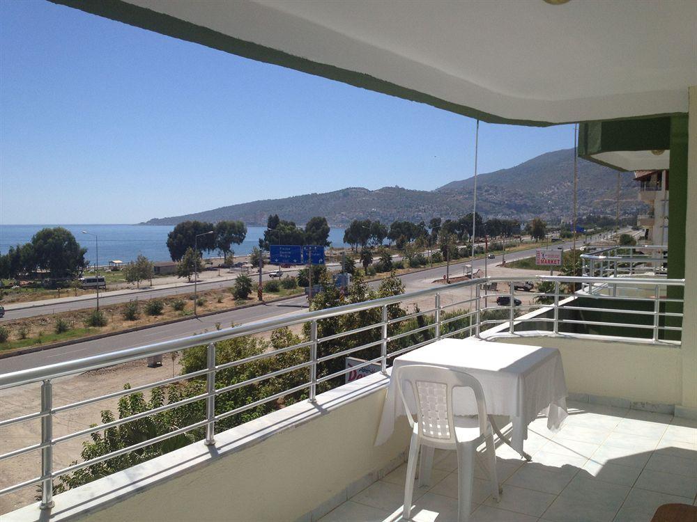 Hotel Simsek ฟินิเค ภายนอก รูปภาพ